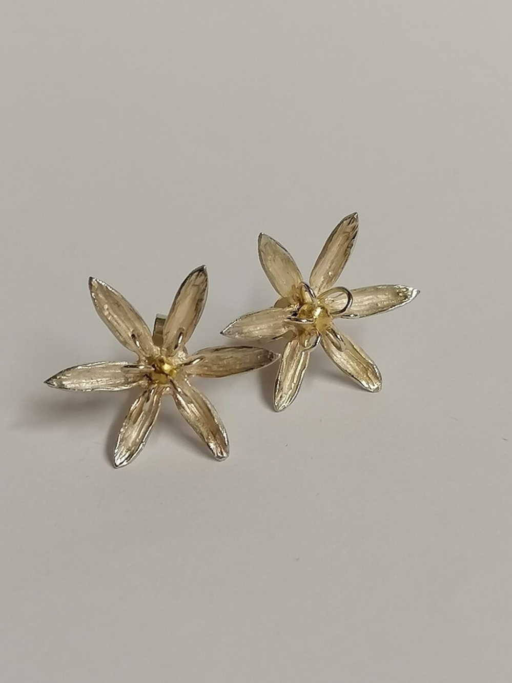 Sterling Silver Floral Stud Earrings - Silver and Gold Two-Tone - Picture 4 of 5